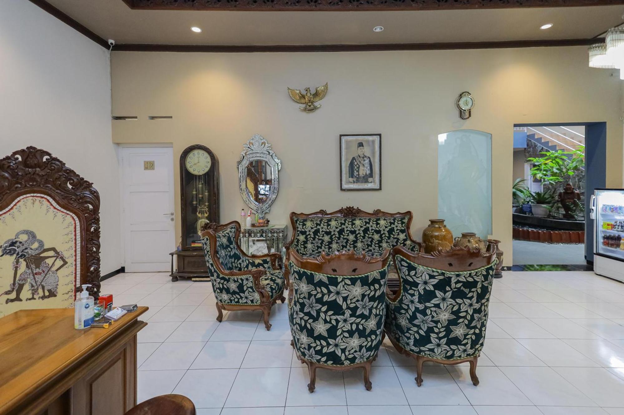 Reddoorz Plus At Swun Stay Raya Langsep Malang Exterior photo