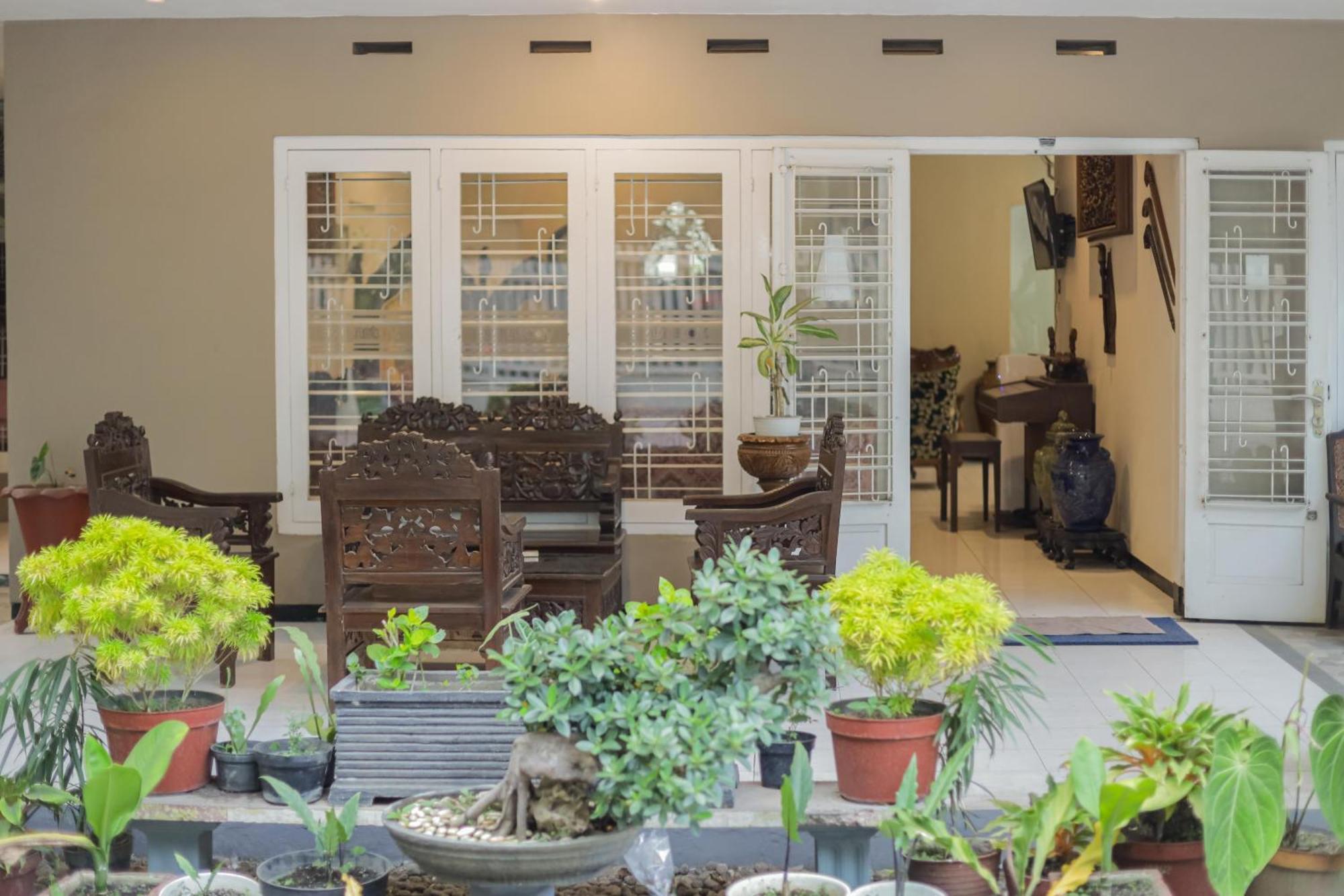 Reddoorz Plus At Swun Stay Raya Langsep Malang Exterior photo