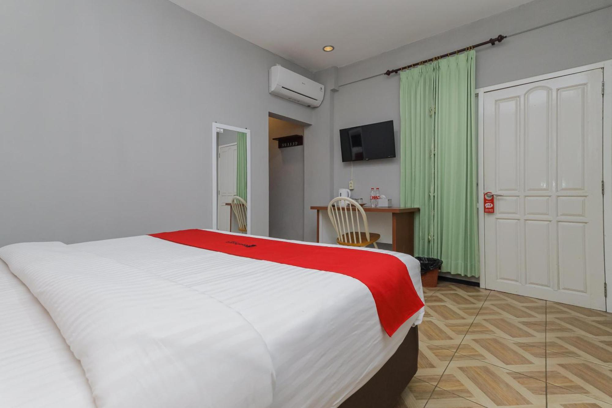 Reddoorz Plus At Swun Stay Raya Langsep Malang Exterior photo